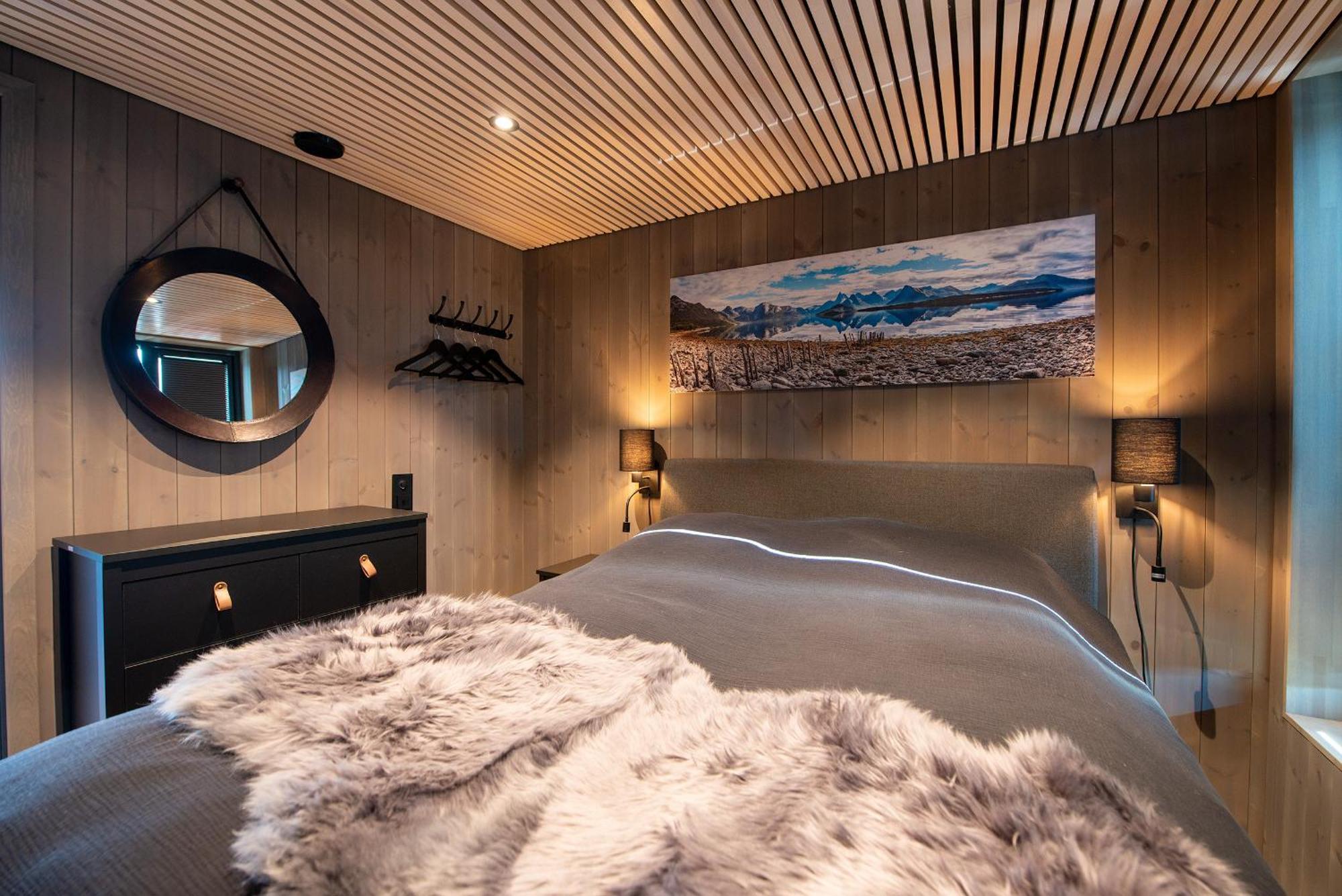 Cornerview Apartment Henningsvær Esterno foto